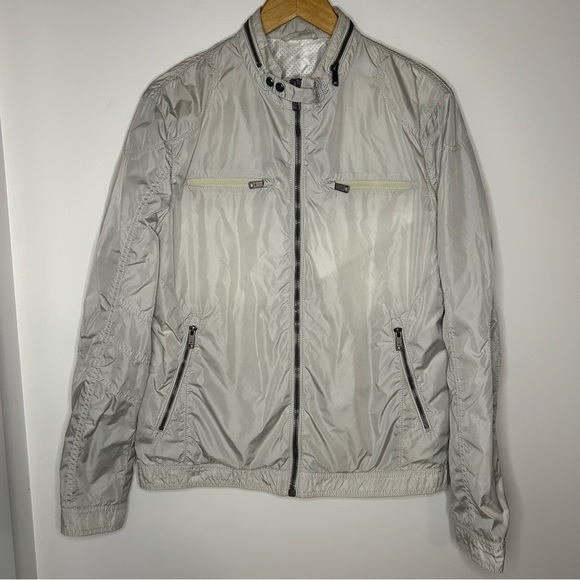 Zara windbreaker Jacket - Picture 2 of 10